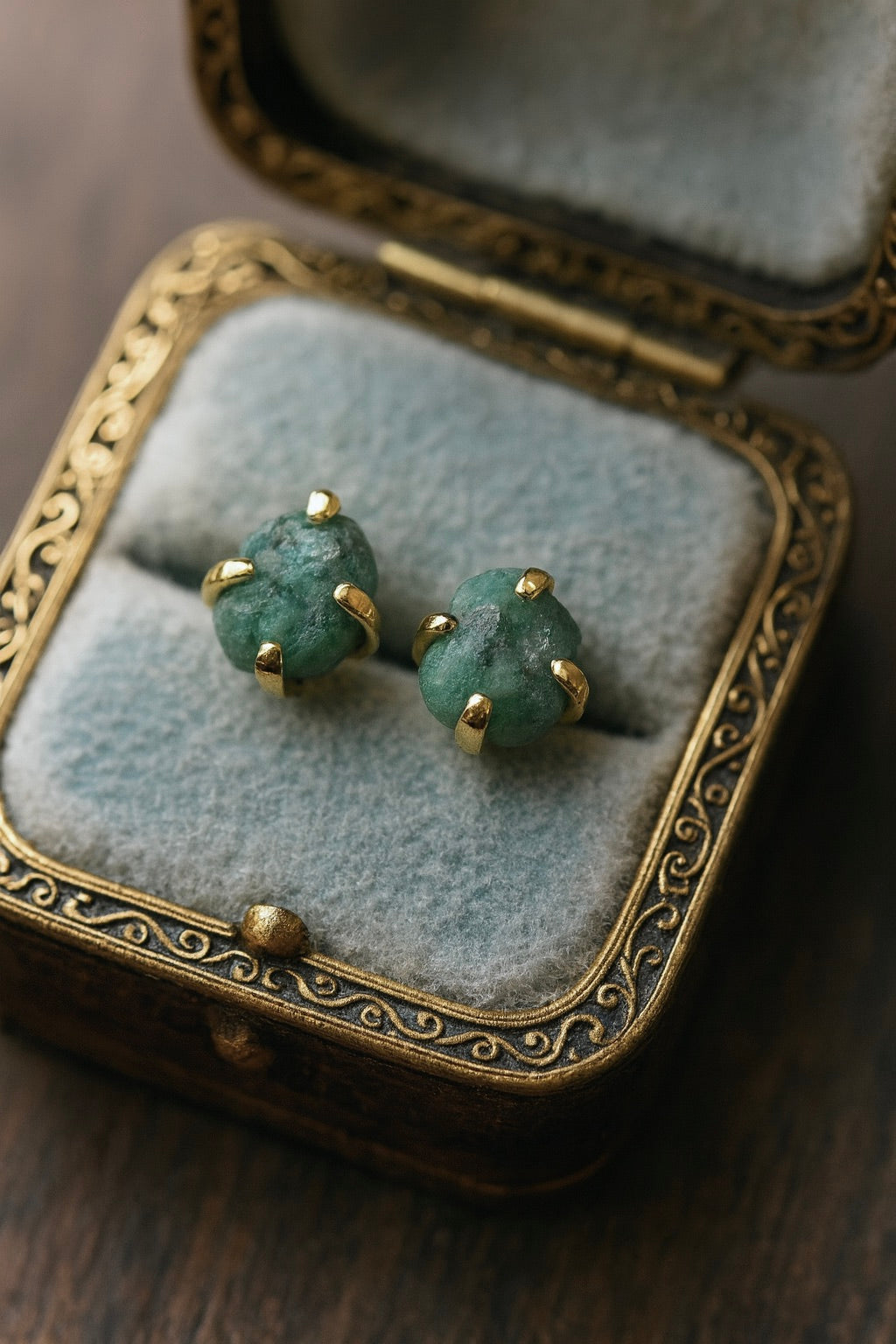 Sargasso Emerald Studs