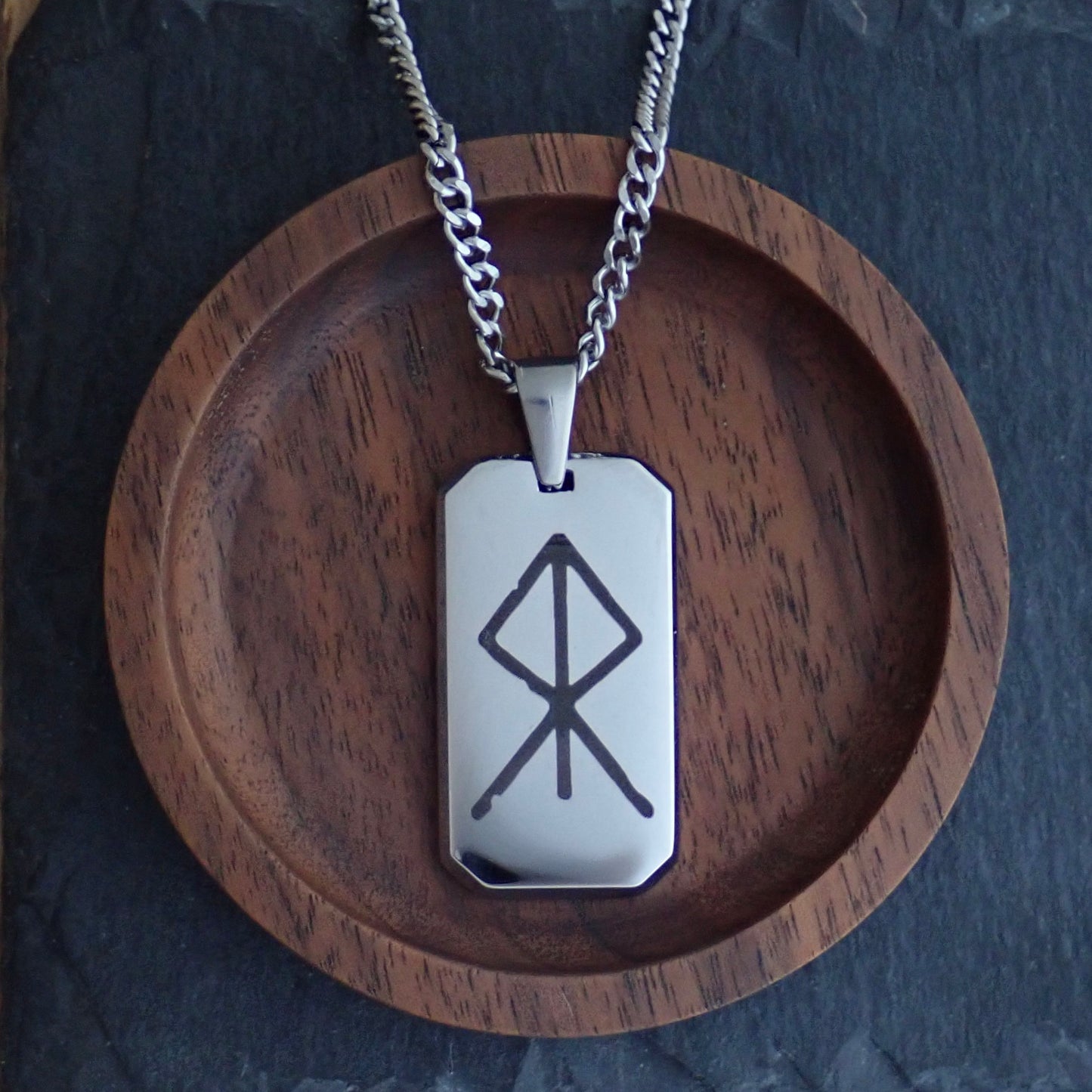 Men’s Silver Dog Tag Necklace with Courage Rune – Laser Engraved Pendant on Stainless Steel Cuban Chain – Viking Norse Symbol Jewelry
