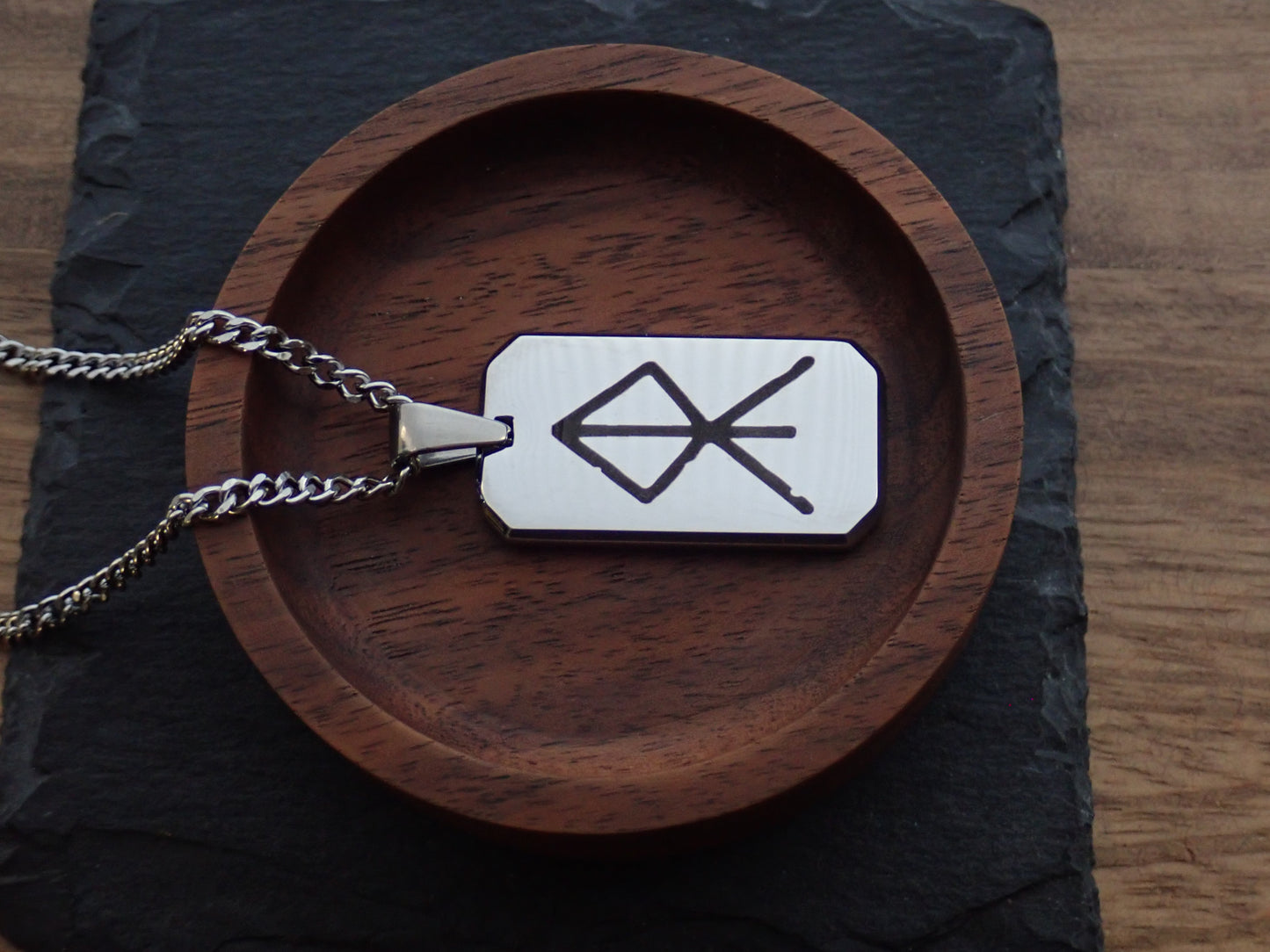 Men’s Silver Dog Tag Necklace with Courage Rune – Laser Engraved Pendant on Stainless Steel Cuban Chain – Viking Norse Symbol Jewelry