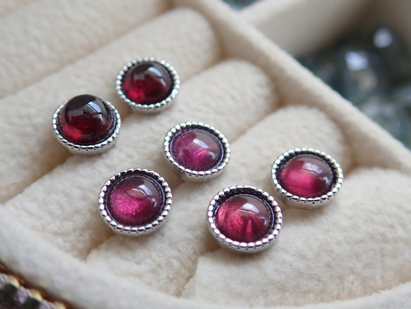 Garnacha Garnet Stud Earrings