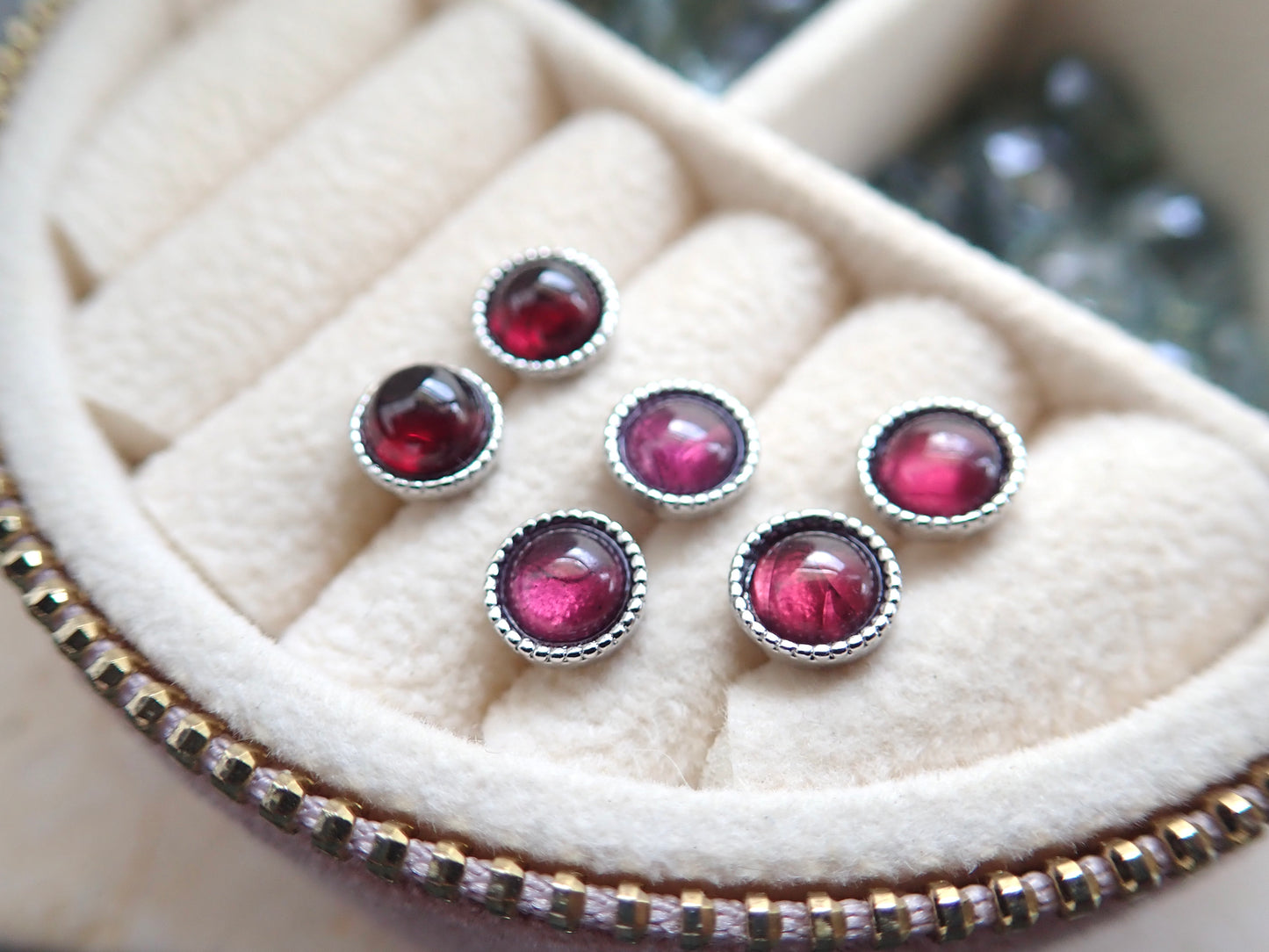 Garnacha Garnet Stud Earrings