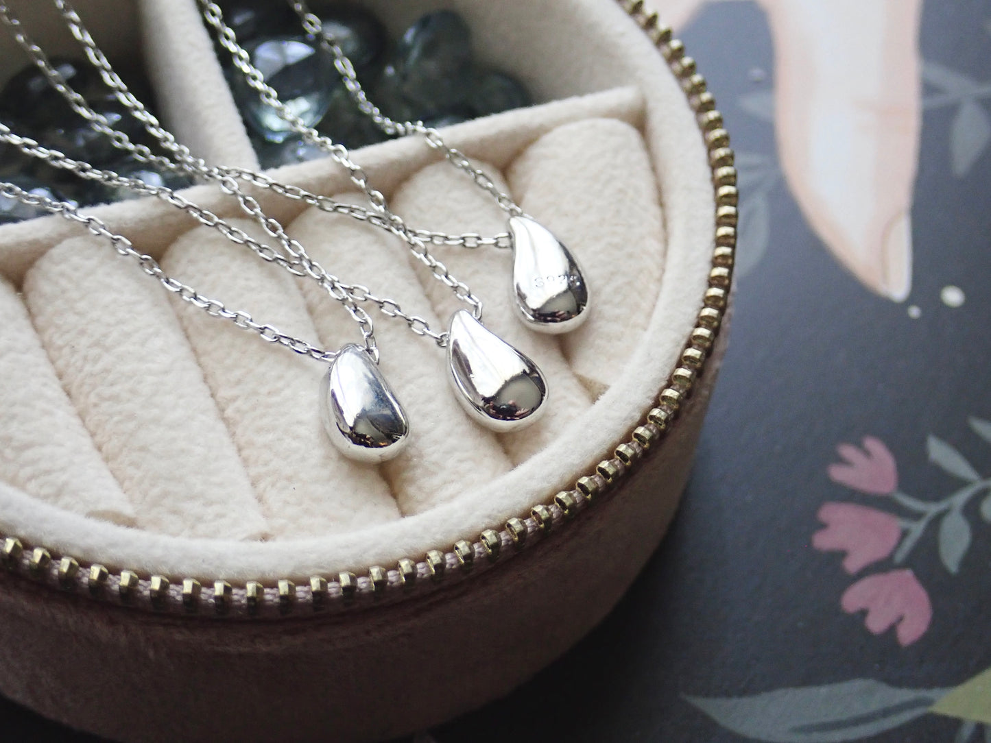 Minimalist Waterdrop Necklace -Silver