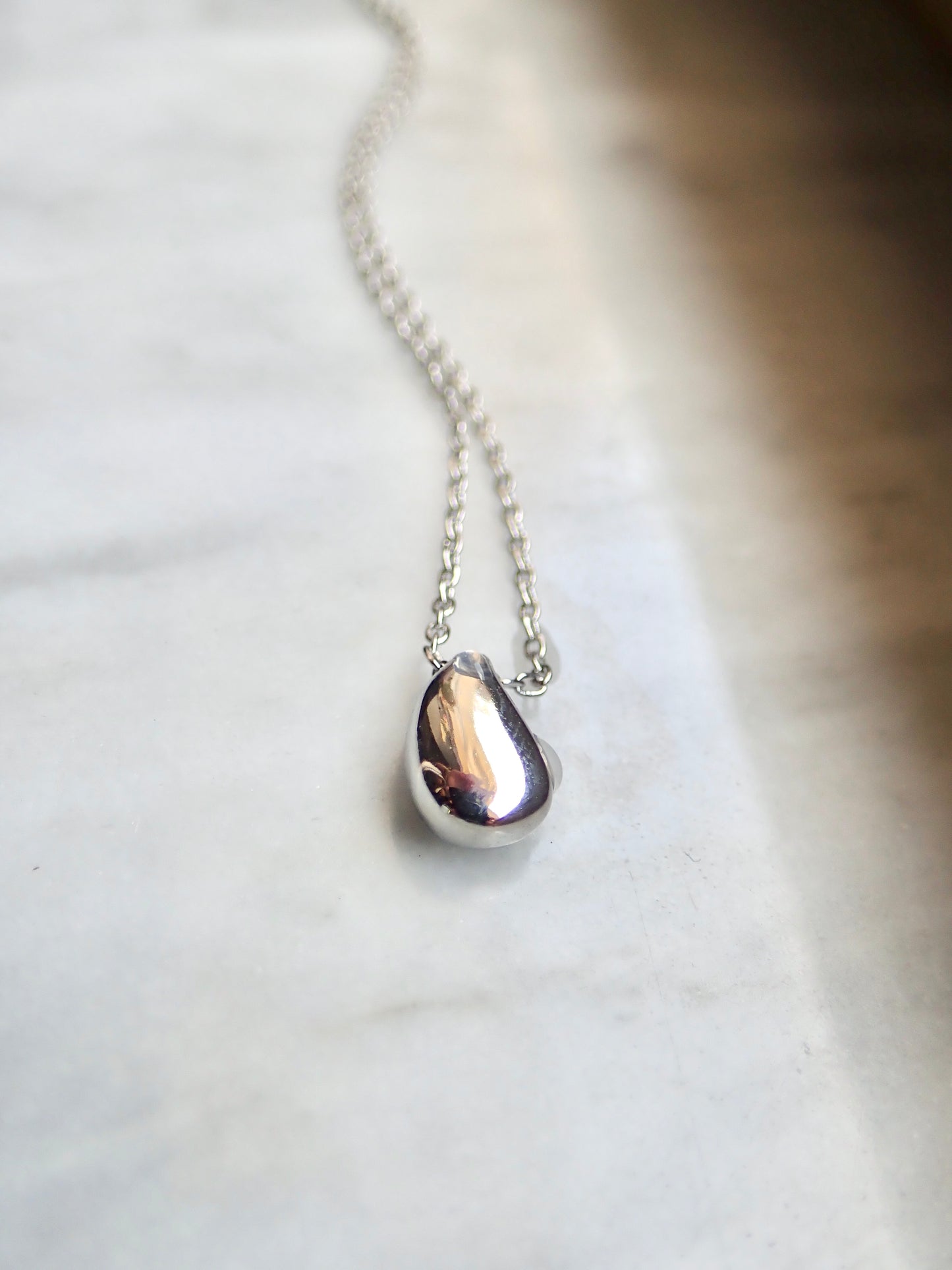 Minimalist Waterdrop Necklace -Silver
