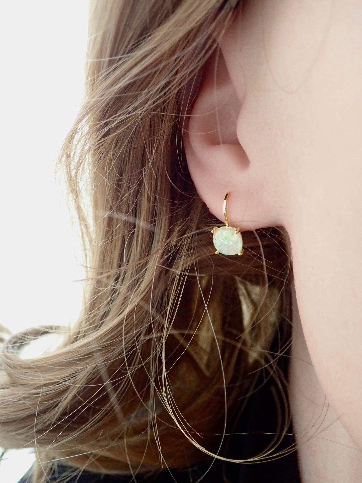 Odessa White Opal Leverbacks