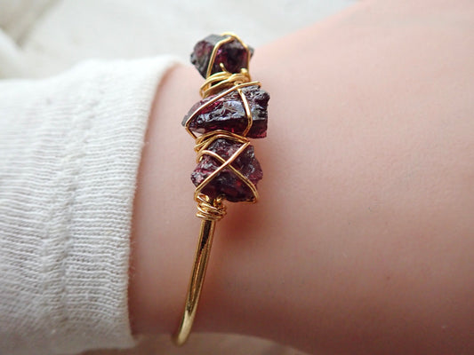 Glendale Garnet Bracelet