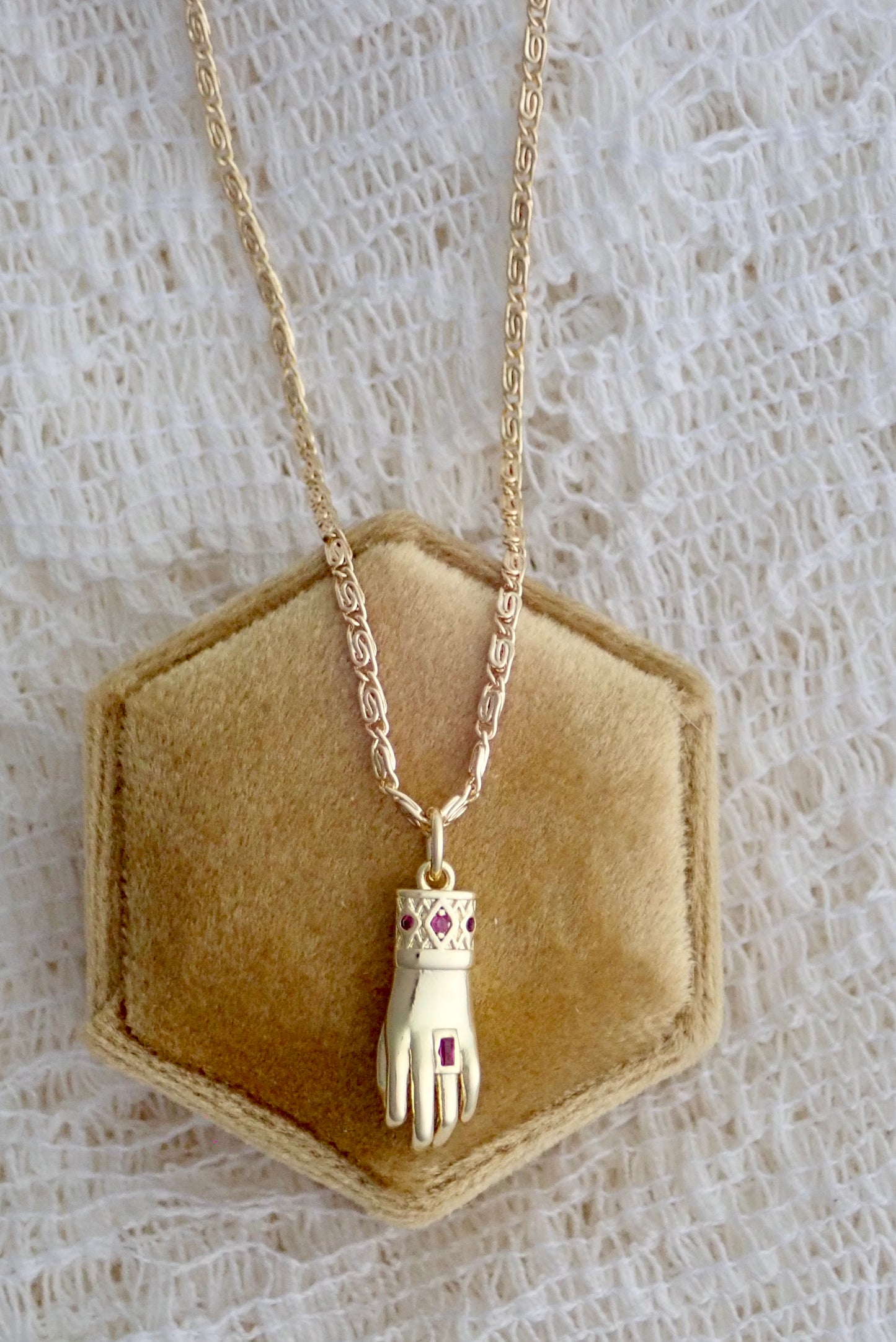 The Hand of the Queen Necklace