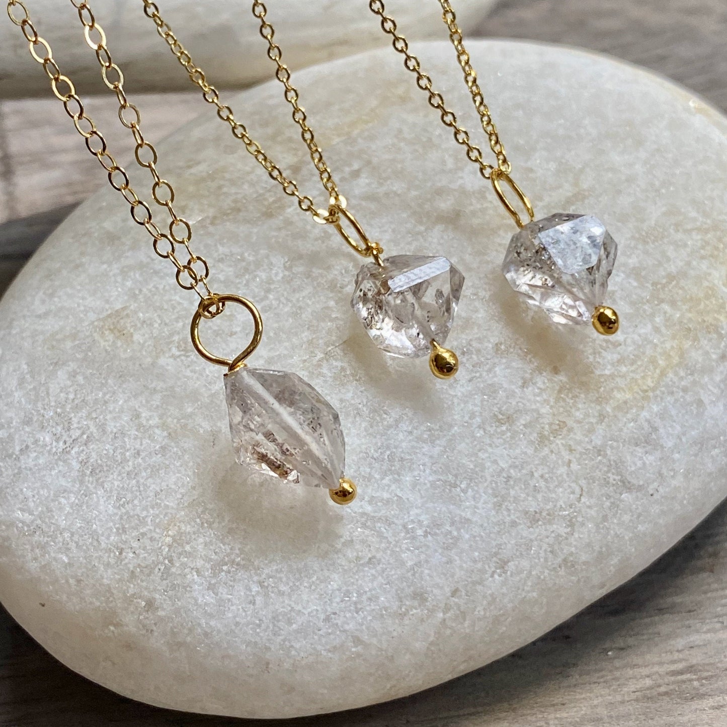 Dainty Herkimer Diamond Pendant Necklace, Raw Diamond Crystal Necklace, April Birthstone Gift for Her,Small Gemstone Layering Necklace