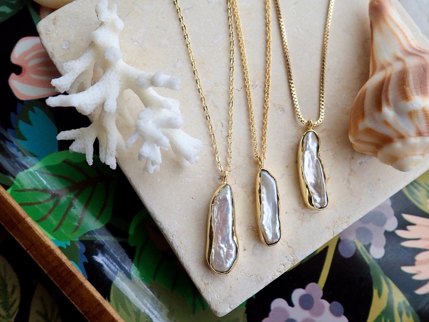 Baroque Pearl Pendant Necklace, Freshwater Pearl Necklace, June Birthstone ,Pearl Jewelry,Sister Best friend Gift,Dainty Gold Chain Necklace
