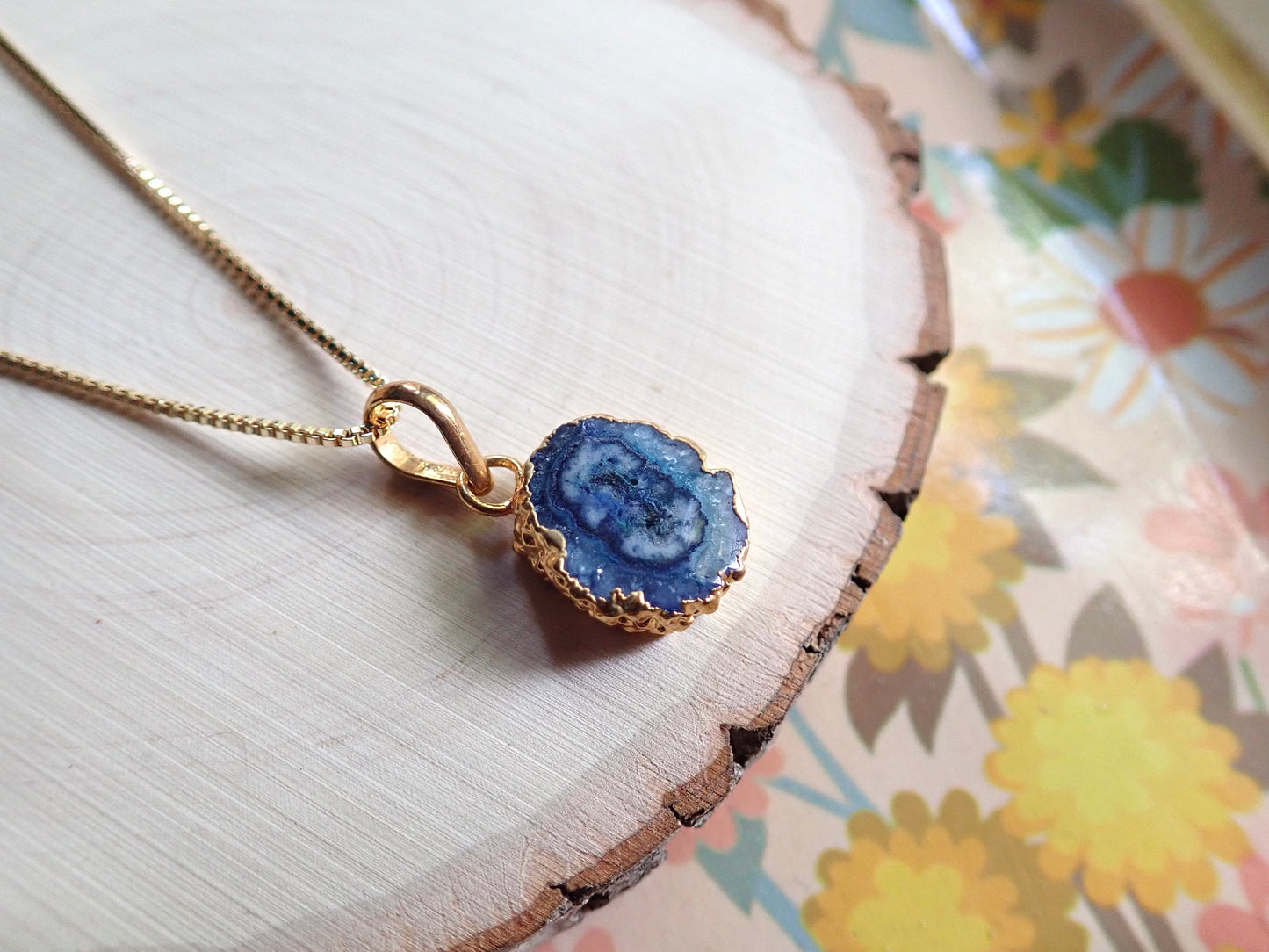 Blue Solar Quartz Necklace, Geode Slice Necklace Gold, Crystal Layering Necklace, Dainty Gemstone Pendant Necklace, Jewelry Gift for Her