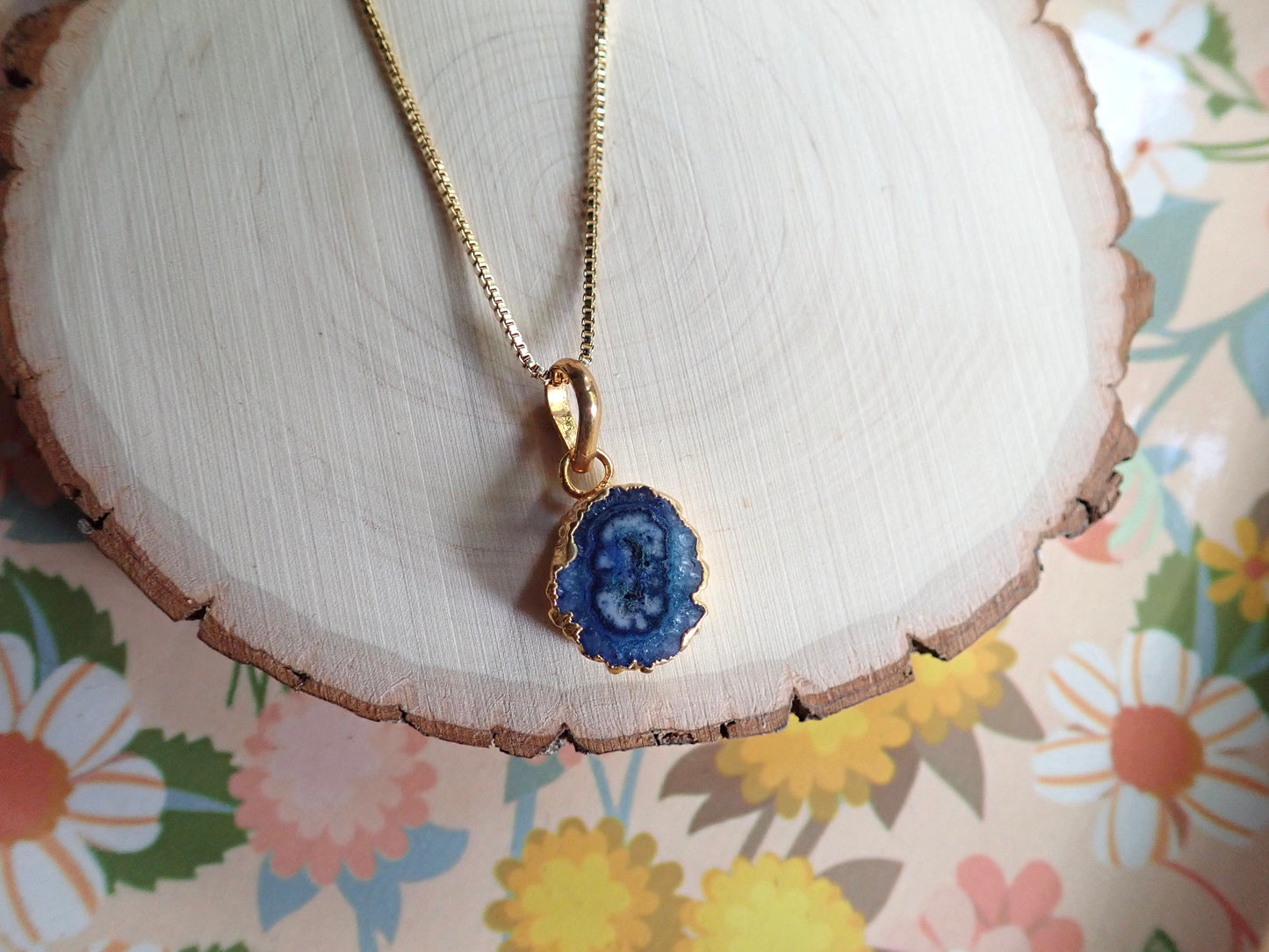 Blue Solar Quartz Necklace, Geode Slice Necklace Gold, Crystal Layering Necklace, Dainty Gemstone Pendant Necklace, Jewelry Gift for Her
