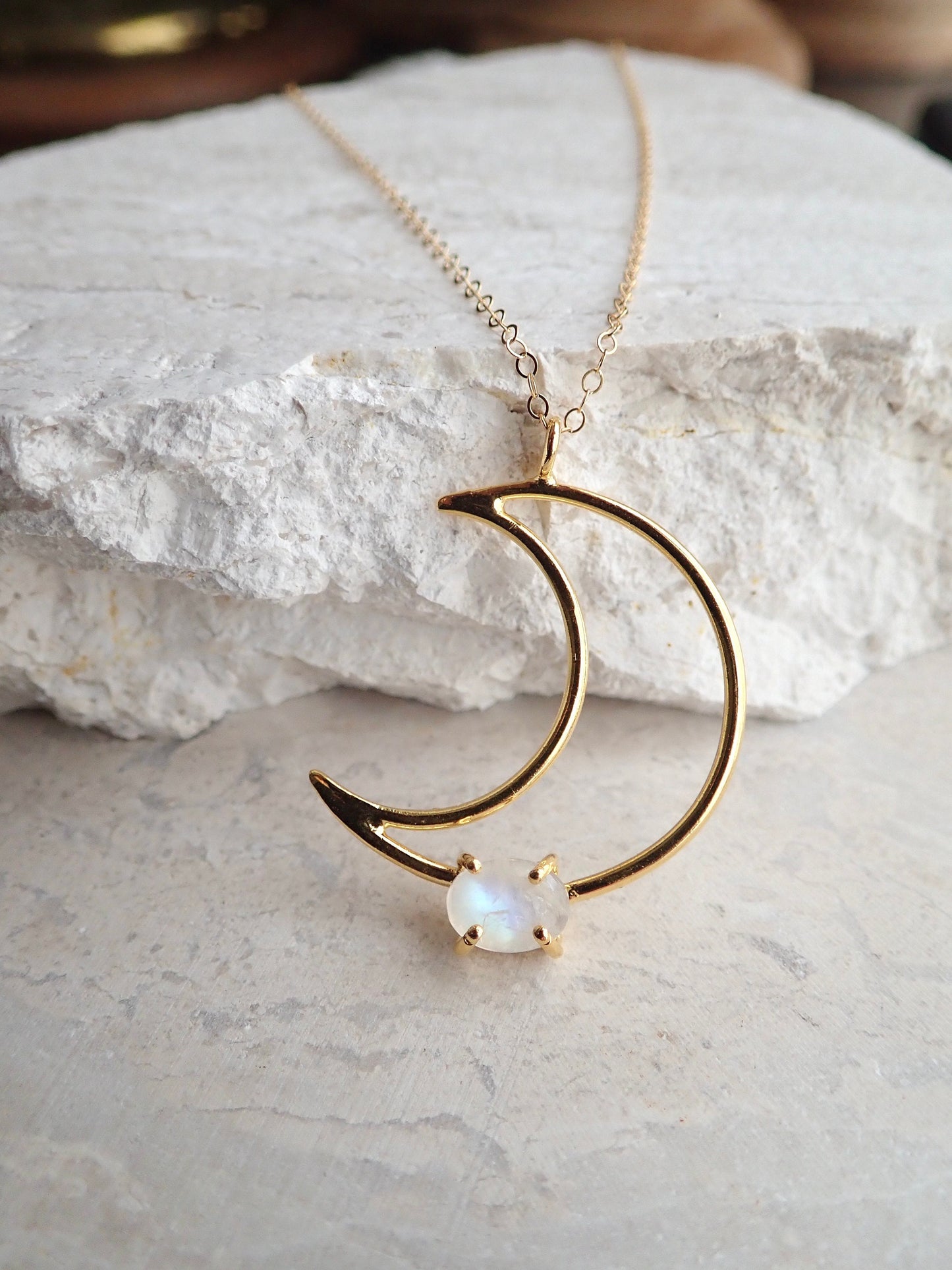 Moonstone Moon Necklace Gold, Crescent Moon Necklace, June Birthstone Crystal Necklace , Moon Gemstone Pendant, Handmade Jewelry Gift