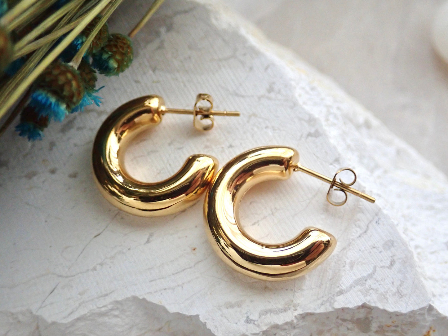 Chunky Gold Tube Hoop Earrings – Waterproof, Tarnish Proof, Hypoallergenic