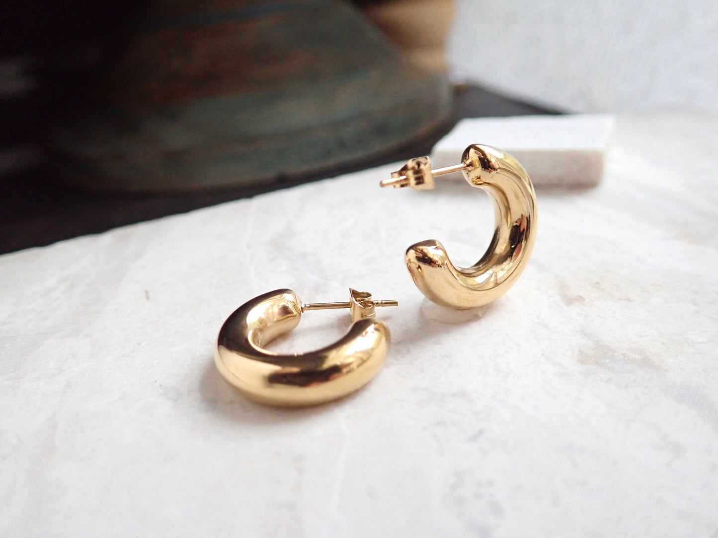 Chunky Gold Tube Hoop Earrings – Waterproof, Tarnish Proof, Hypoallergenic