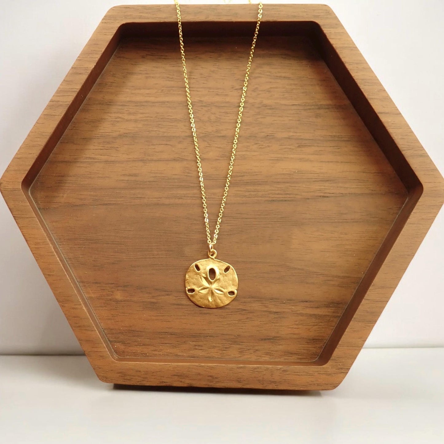 Dainty 18k Gold Sand Dollar Necklace - Gold Filled Medallion Coin Necklace - Gift for Beach Lovers