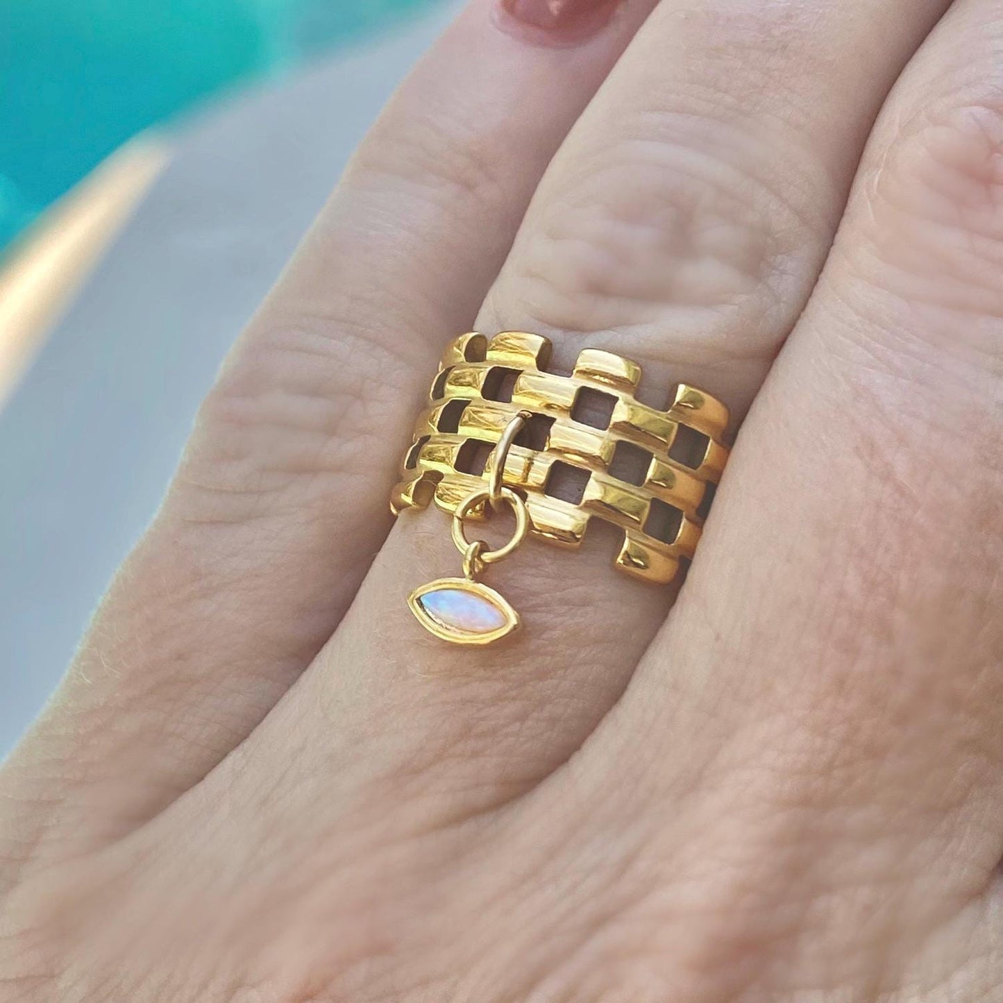Gold Dangle Charm Ring, Thick Wide Band Gold Ring,Mesh Statement Ring