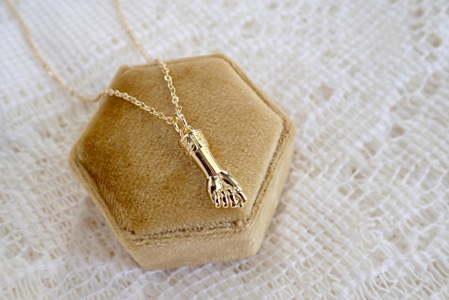 Dainty Mano Figa Hand Pendant Necklace – 14k Gold Filled Protection Charm on 18k Gold Fill Chaintection Necklace, Dainty Layering Necklace, Gift for Her