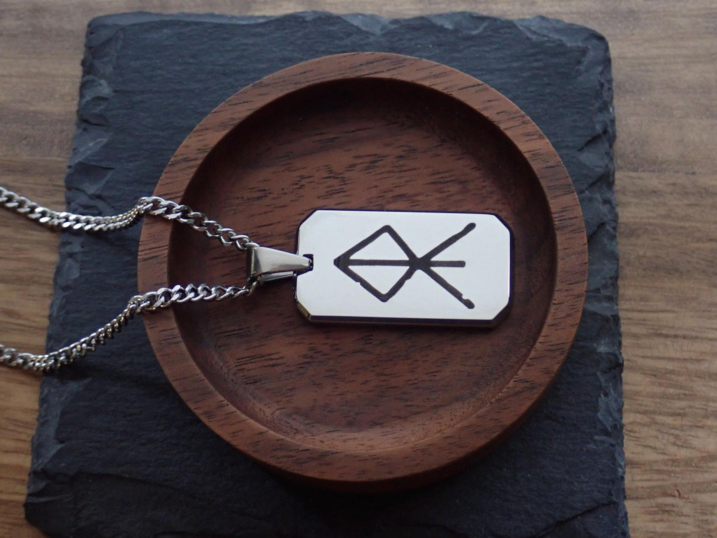 Men’s Stainless Steel Dog Tag Necklace – Courage Rune Engraved Viking Pendant with Cuban Chain – Norse Symbol Nordic Jewelry