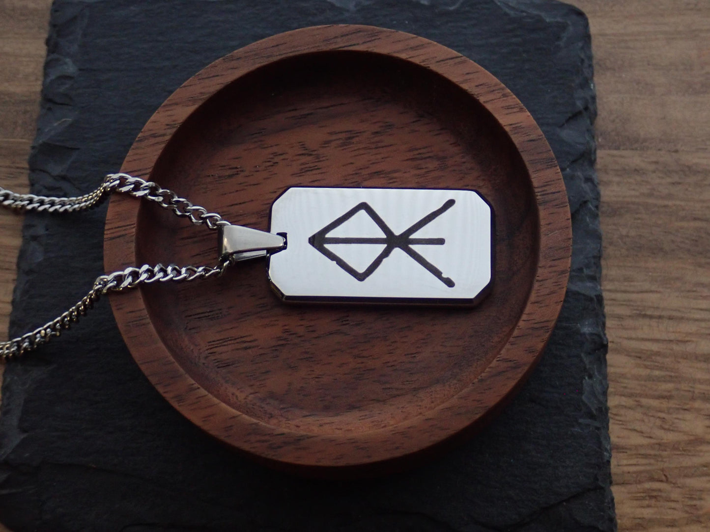Men’s Stainless Steel Dog Tag Necklace – Courage Rune Engraved Viking Pendant with Cuban Chain – Norse Symbol Nordic Jewelry