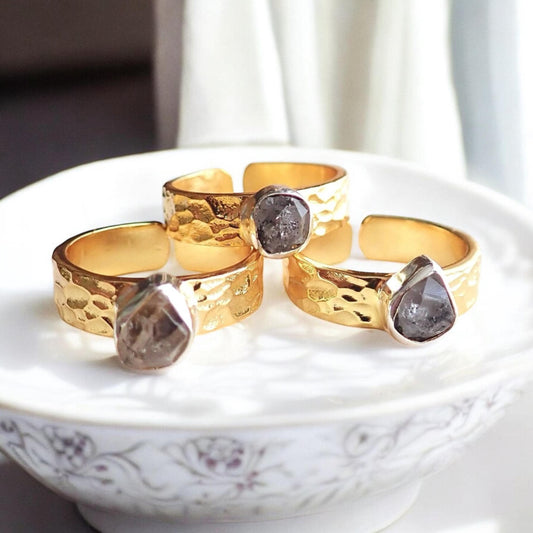 Herkimer Diamond Ring,  Raw Diamond Crystal Ring, Statement Stacking Ring,  Wide Band Gemstone Ring,Hammered Gold Ring,April Birthstone Gift