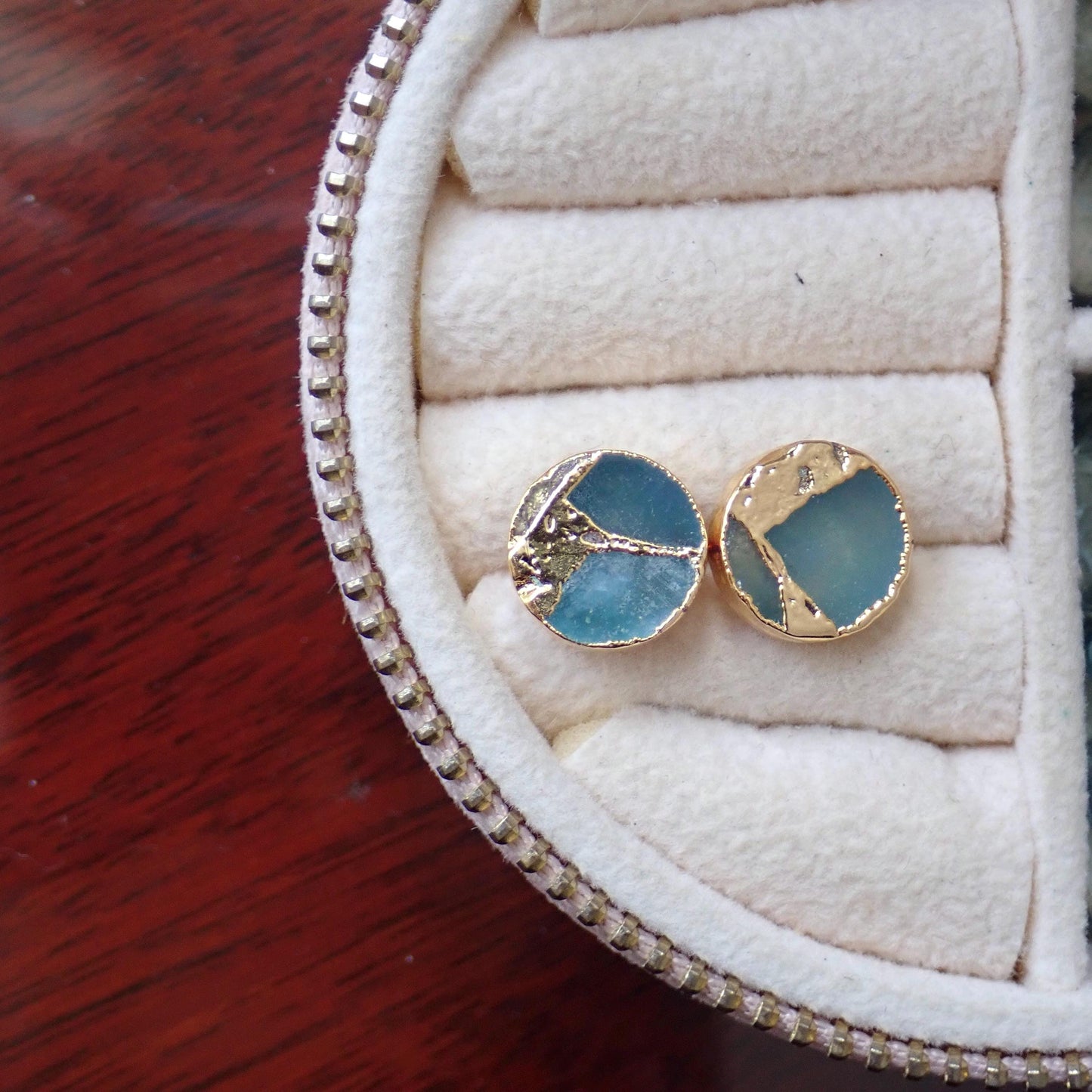 Seafoam Teal Round Stud Earrings Gold Veins – Kintsugi Inspired Jewelry, Minimalist Gemstone Earrings,Round Stone Post Earrings,Gift for Her