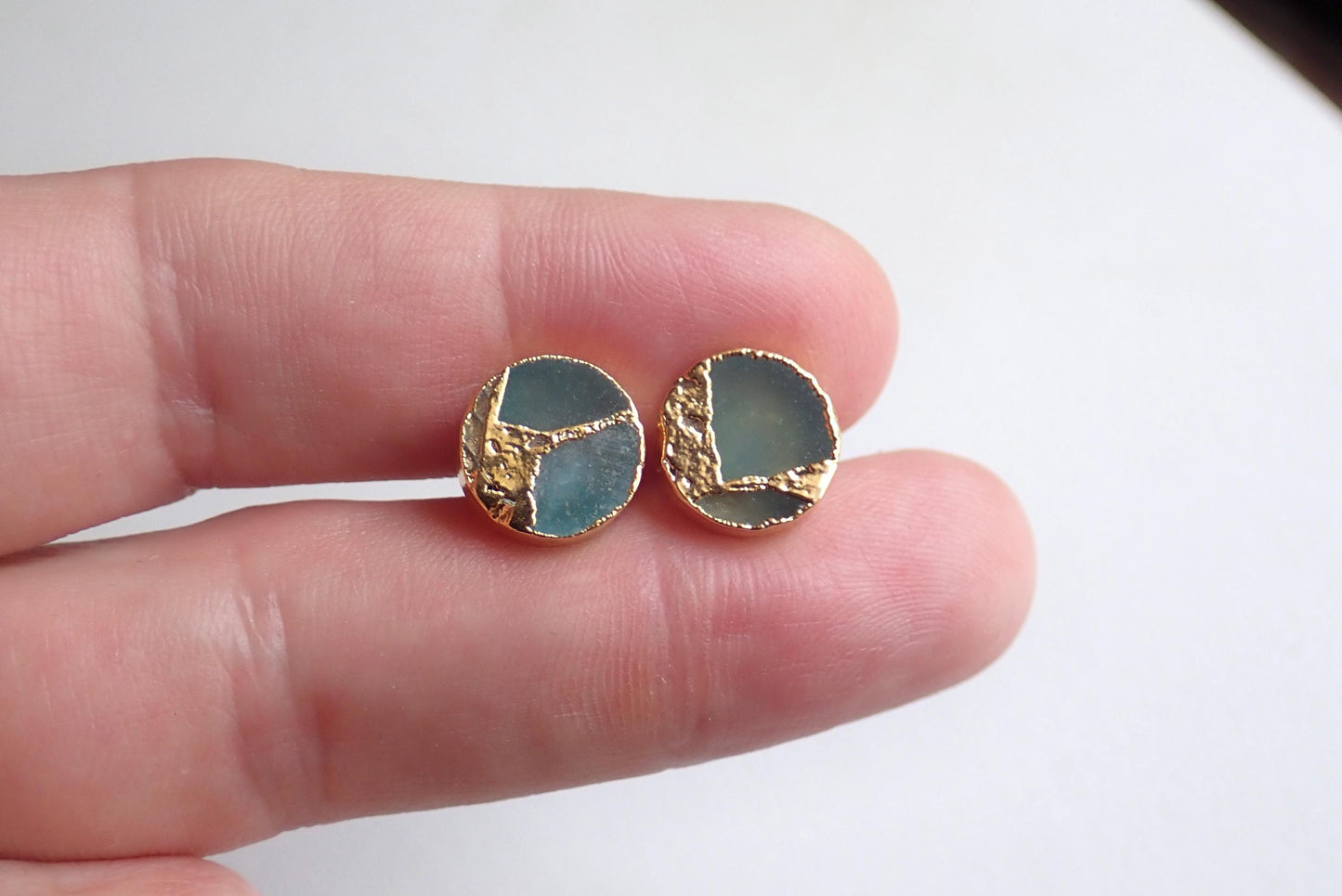 Seafoam Teal Round Stud Earrings Gold Veins – Kintsugi Inspired Jewelry, Minimalist Gemstone Earrings,Round Stone Post Earrings,Gift for Her