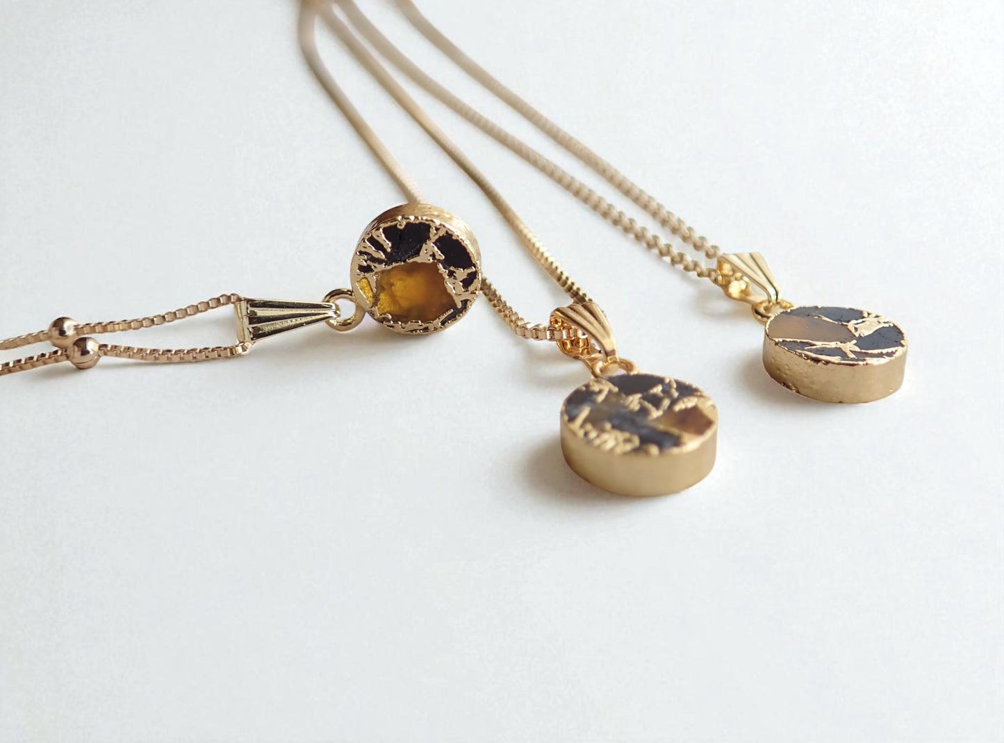 Gold Citrine & Black Jade Necklace – Mojave Gemstone Coin Necklace – Kintsugi Style Round Pendant
