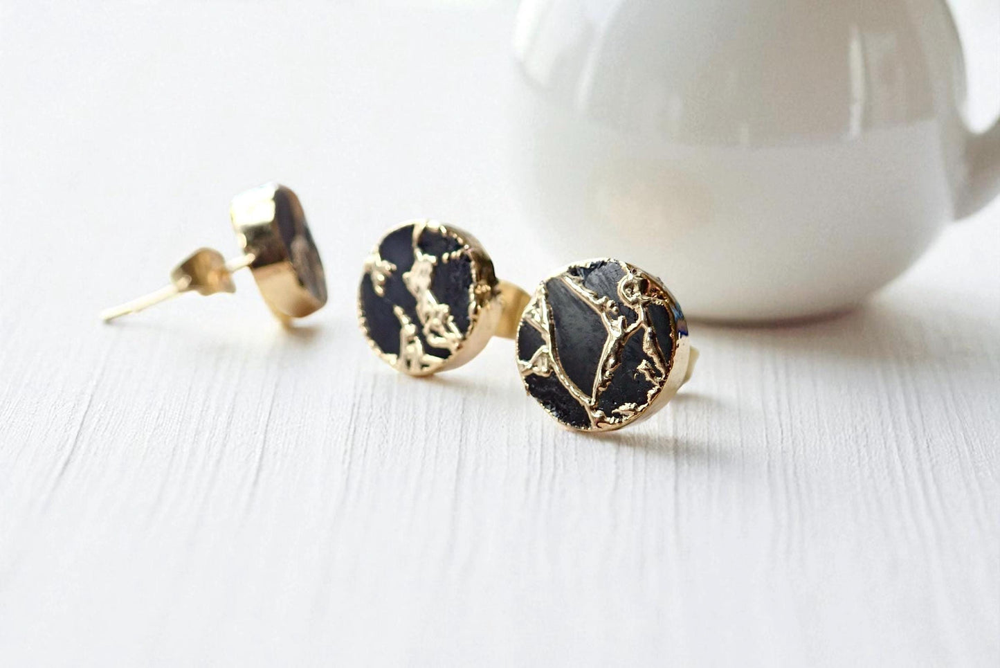Mojave Gemstone Post Earrings, Black and Gold Round Stud Earrings – Modern Kintsugi Inspired Statement Jewelry, Minimalist Everyday Earrings