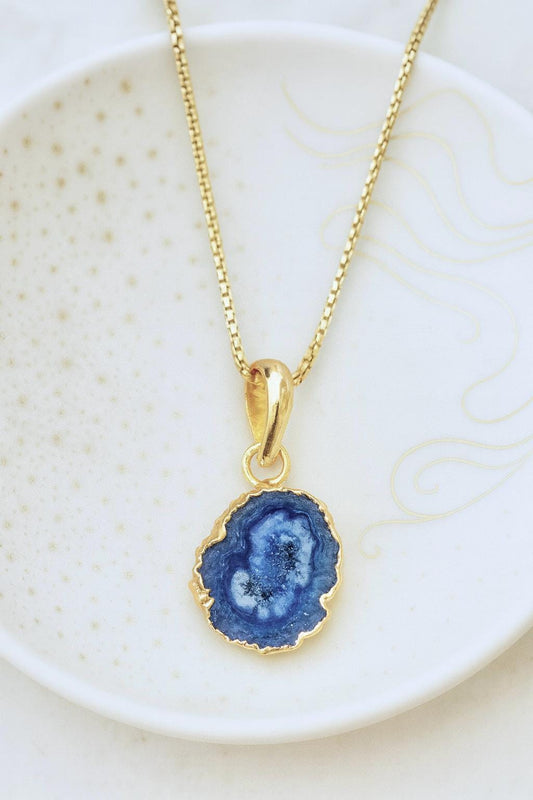 Blue Solar Quartz Necklace, Geode Slice Necklace Gold, Crystal Layering Necklace, Dainty Gemstone Pendant Necklace, Jewelry Gift for Her