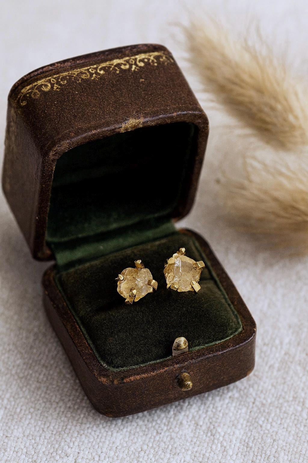 Raw Citrine Stud Earrings in Gold, Citrine Post Earrings Gold, November Birthstone Earrings Gift, Natural Crystal Earrings, Citrine Jewelry