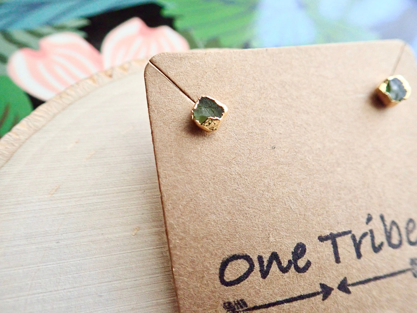 Printempts Tiny Peridot Stud Earrings