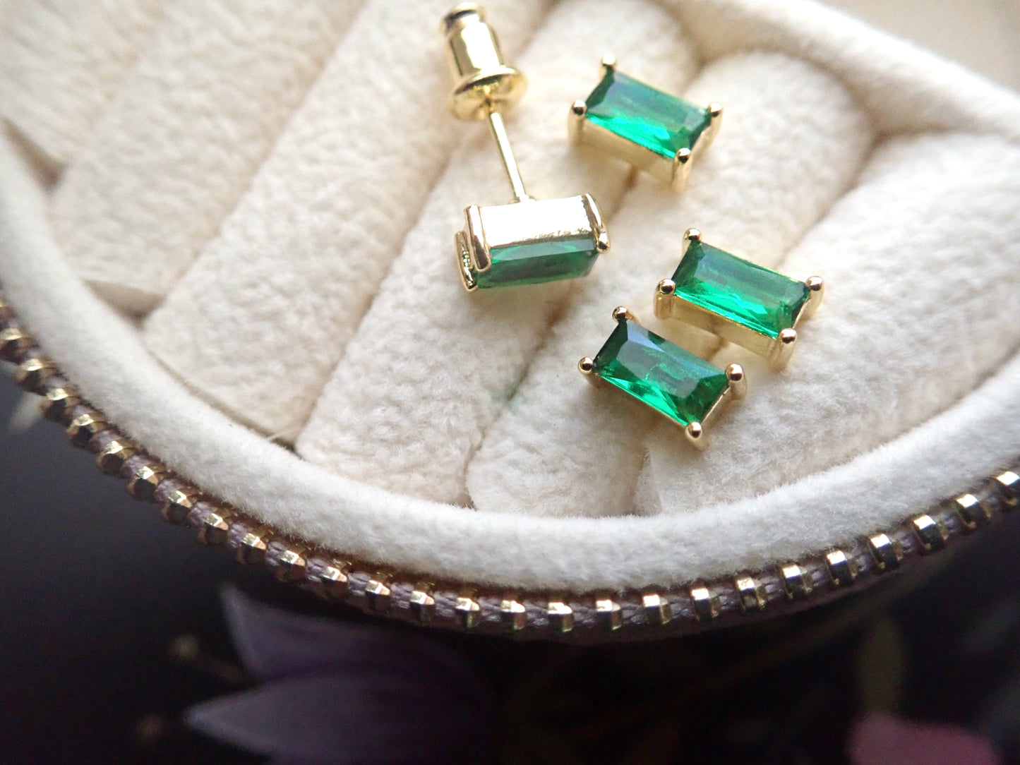 Petit Vert Stud Earrings