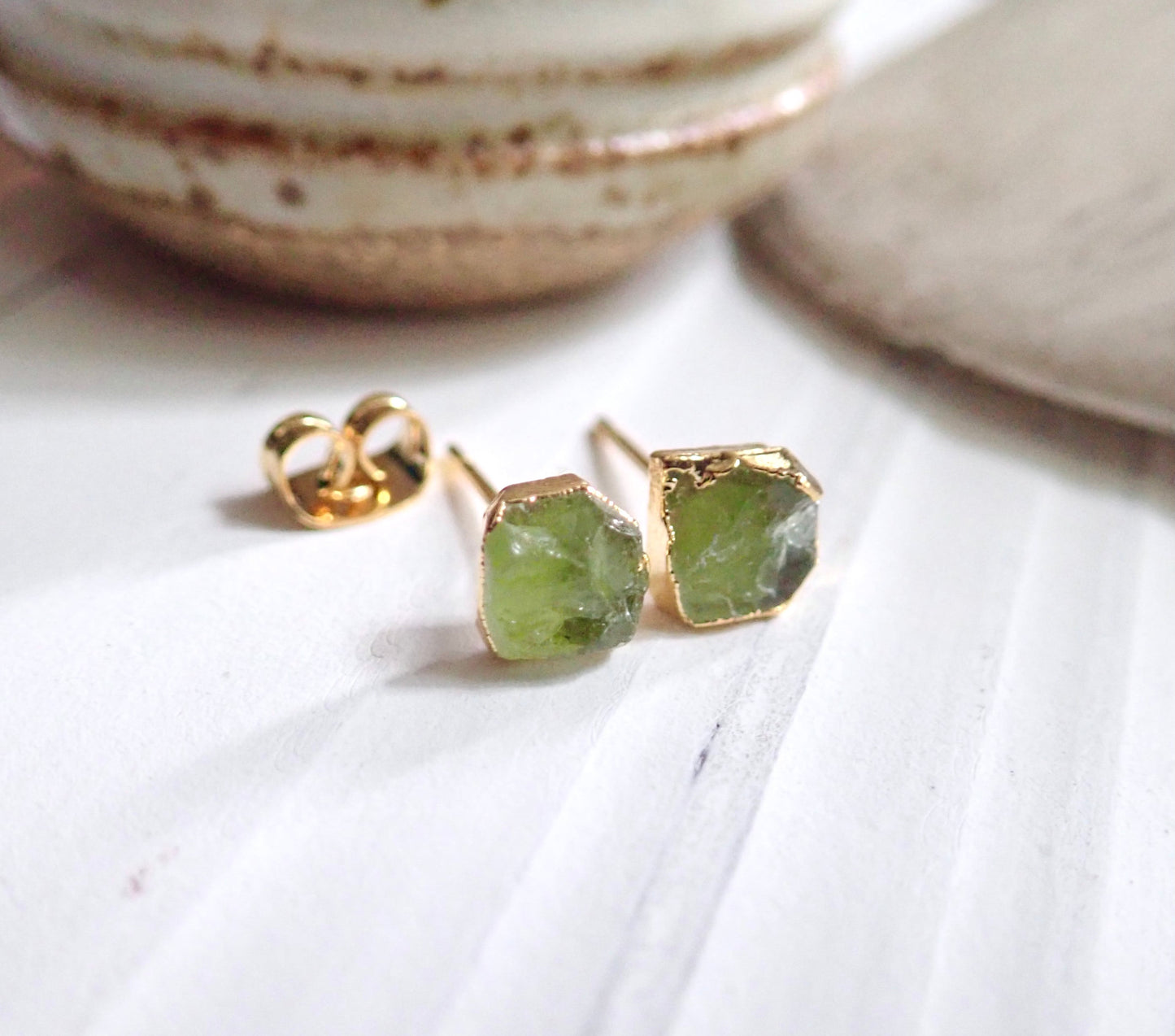 Printempts Tiny Peridot Stud Earrings