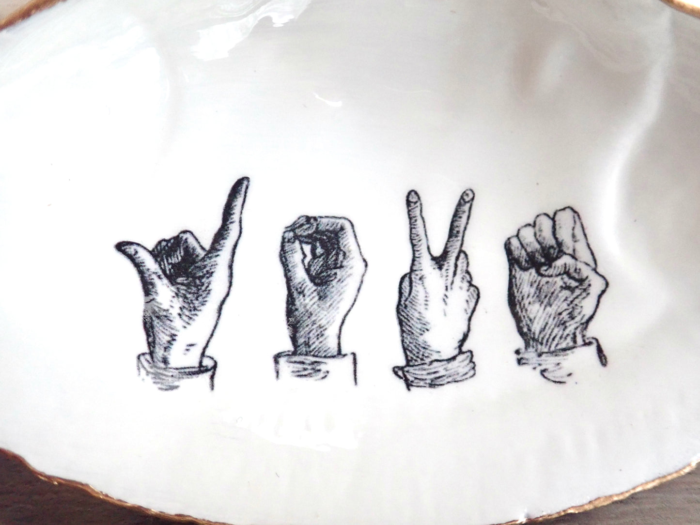 Sign Language Ring Dish