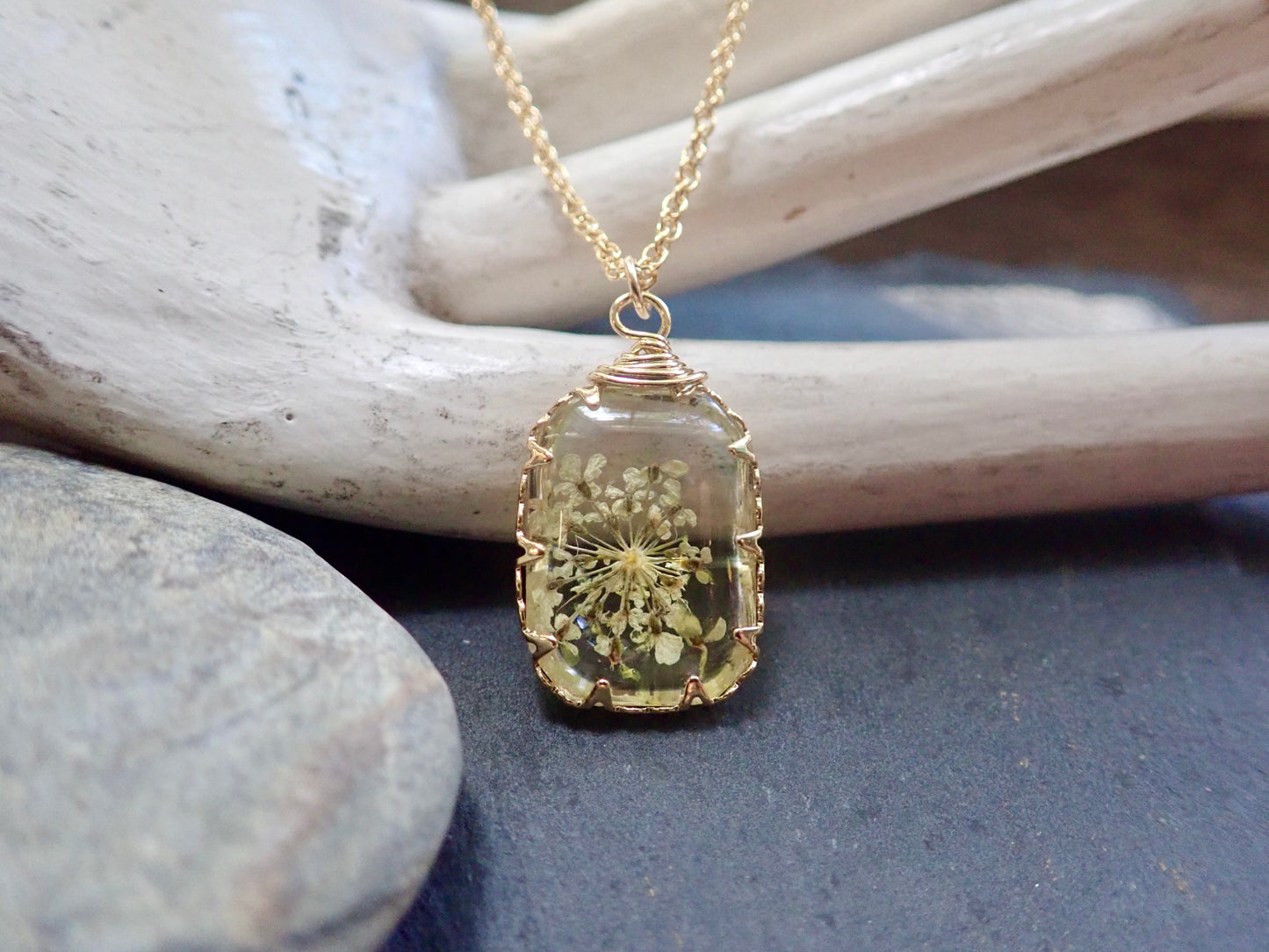 Finley Flower Necklace