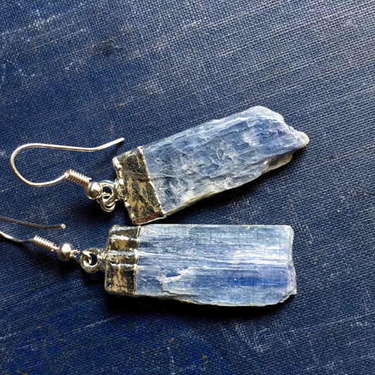 Khartoum Kyanite Earrings - Silver