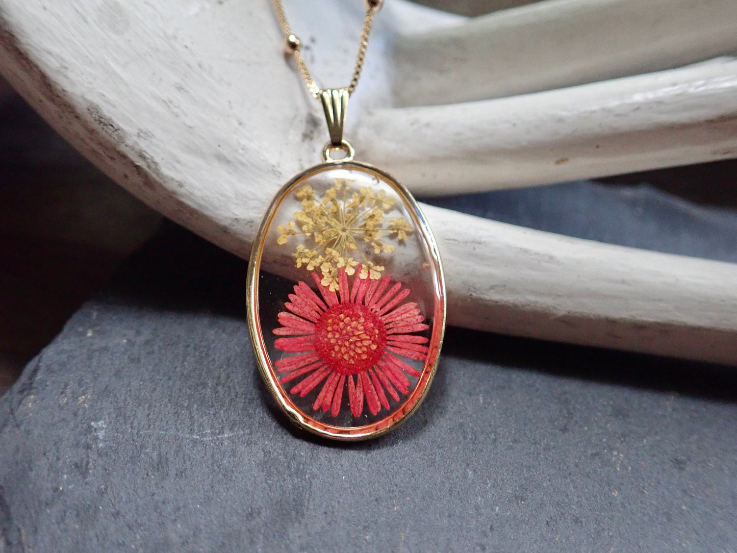Vera Pressed Flower Necklace
