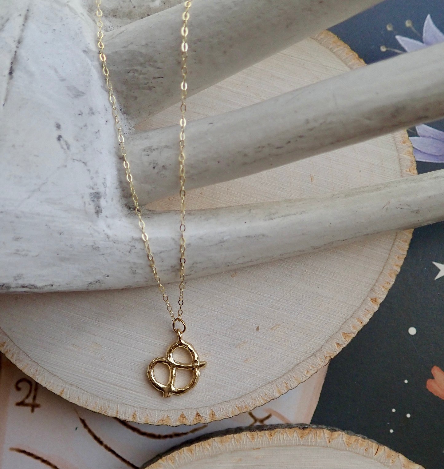 Princi Pretzel Necklace