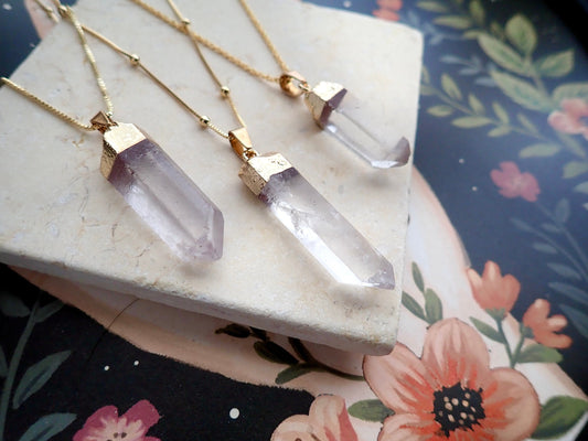 Quelso Quartz Point Necklace