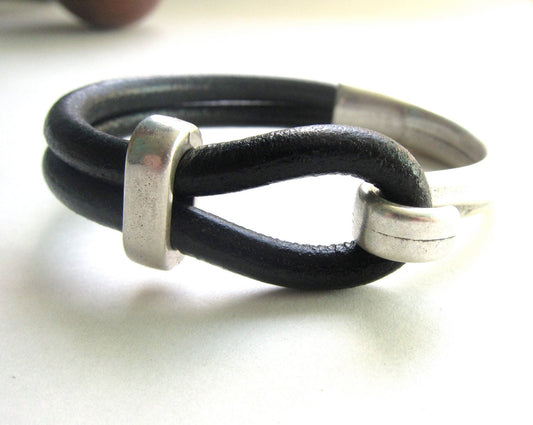 Essex Mens Leather Bracelet