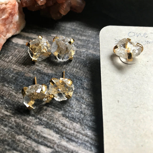 Quorum Quartz Studs