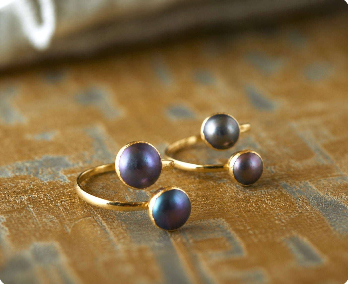 Gold Freshwater Pearl Crossover Ring, Peacock Pearl Double Gemstone Wrap Ring, June Birthstone Gift