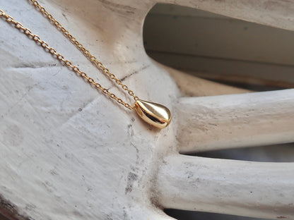 Minimalist Waterdrop Necklace -Gold