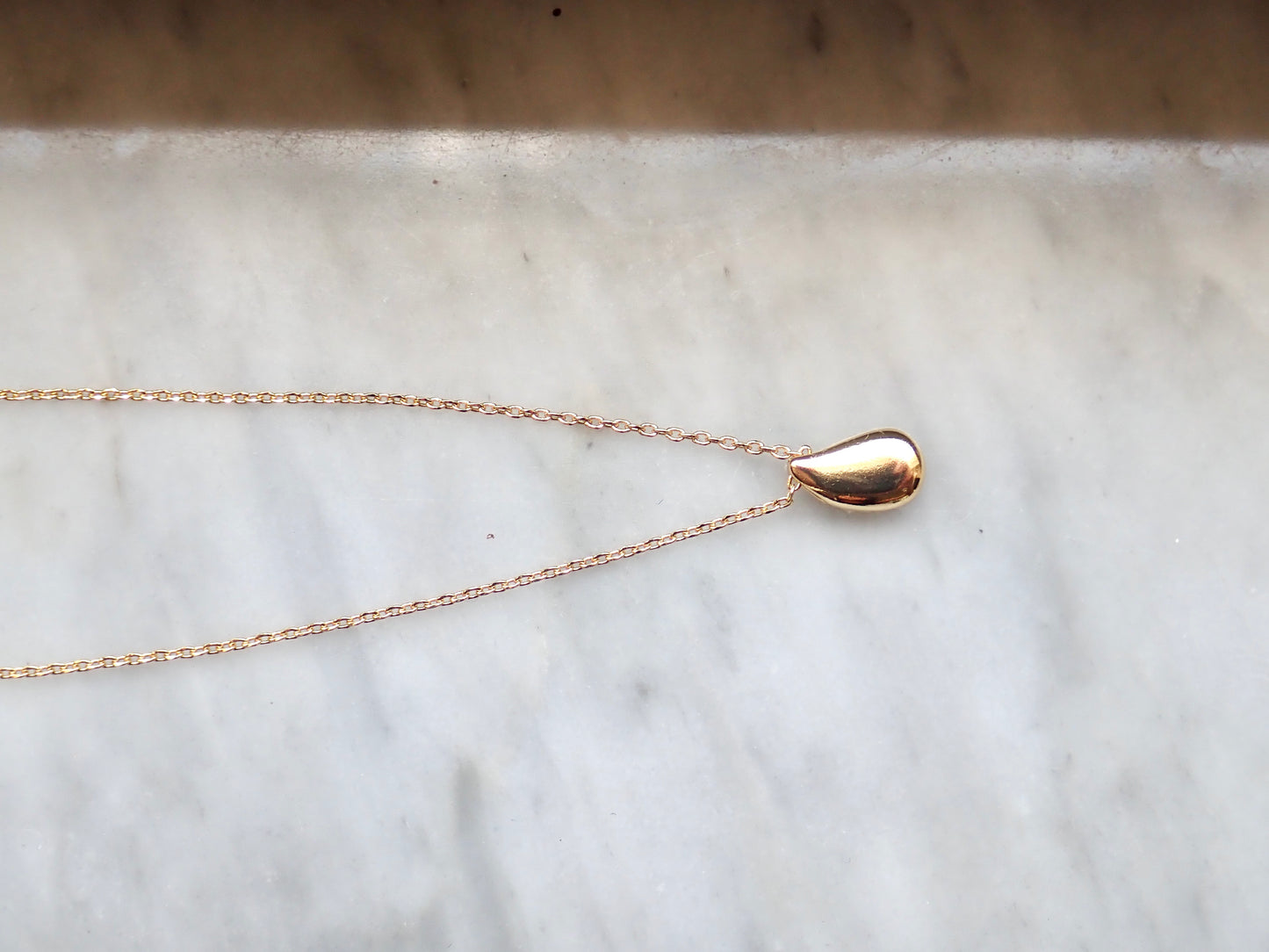 Minimalist Waterdrop Necklace -Gold