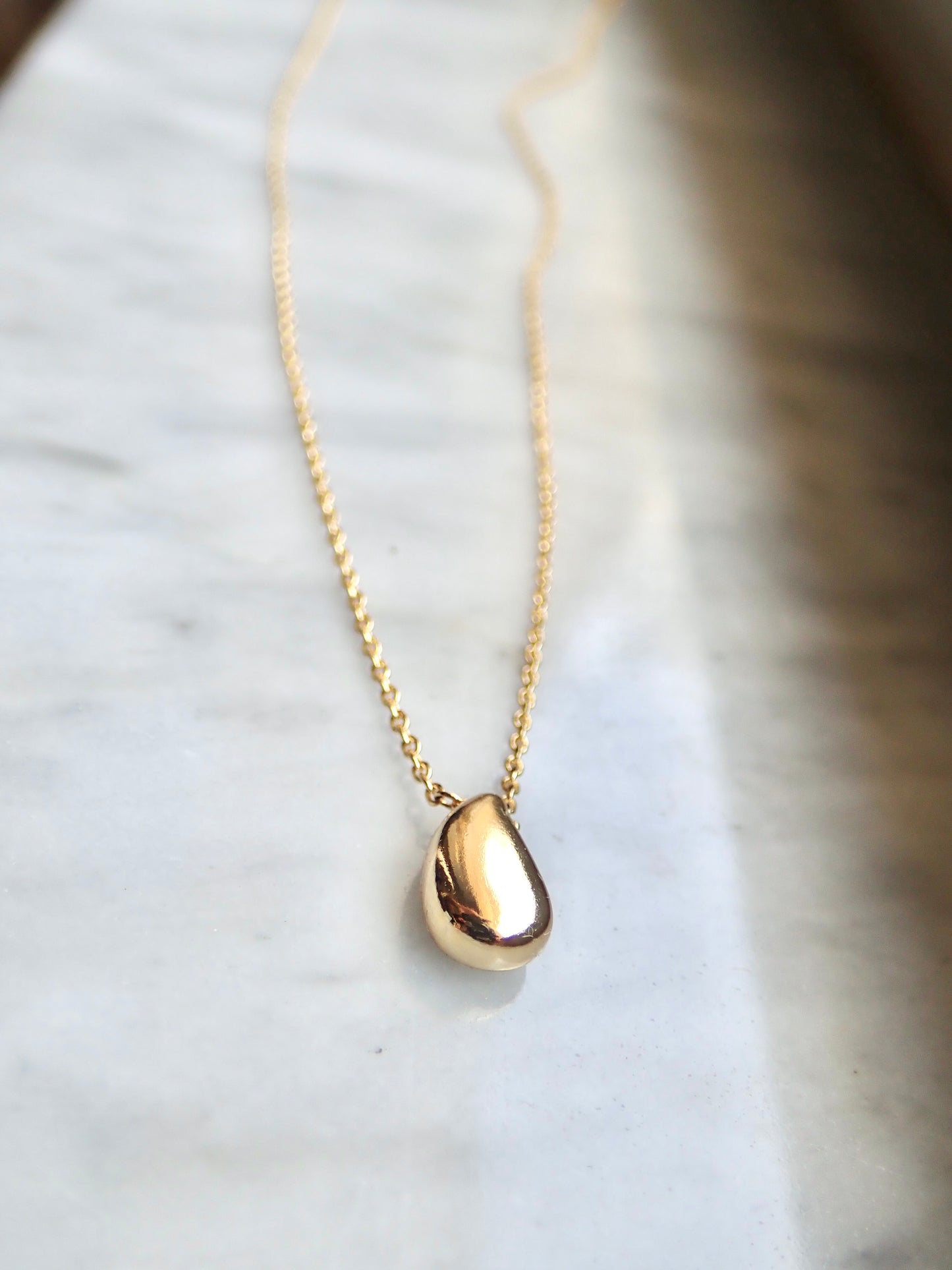 Minimalist Waterdrop Necklace -Gold