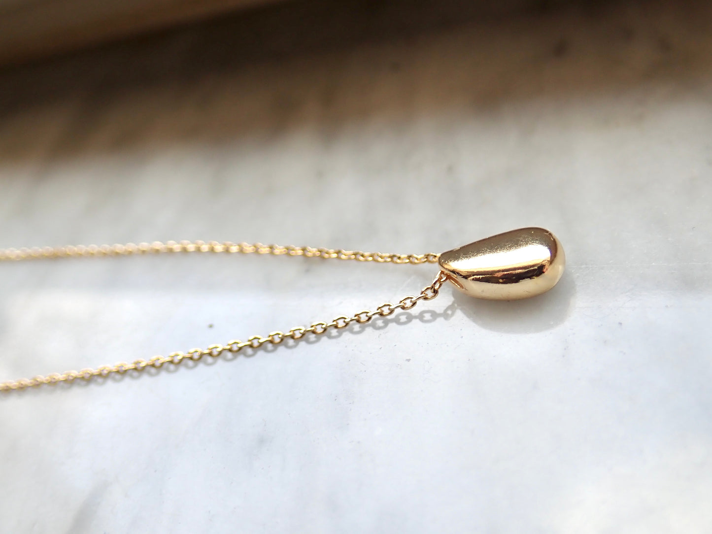 Minimalist Waterdrop Necklace -Gold