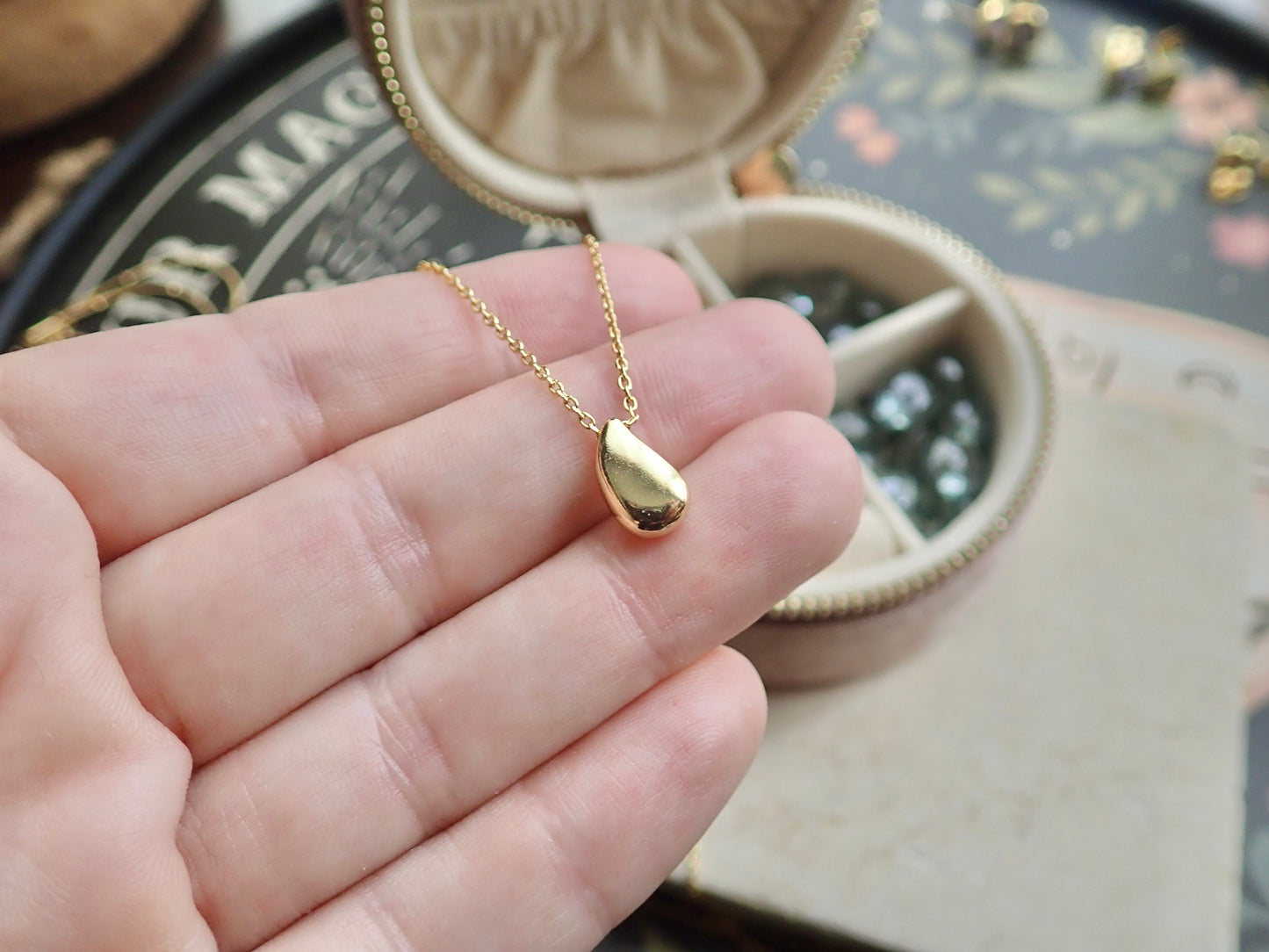 Minimalist Waterdrop Necklace -Gold