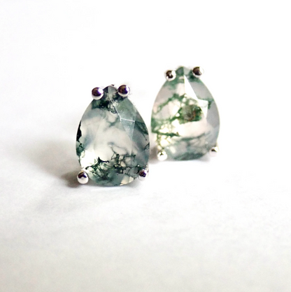 Moss Agate Prong Stud Earrings - Gold