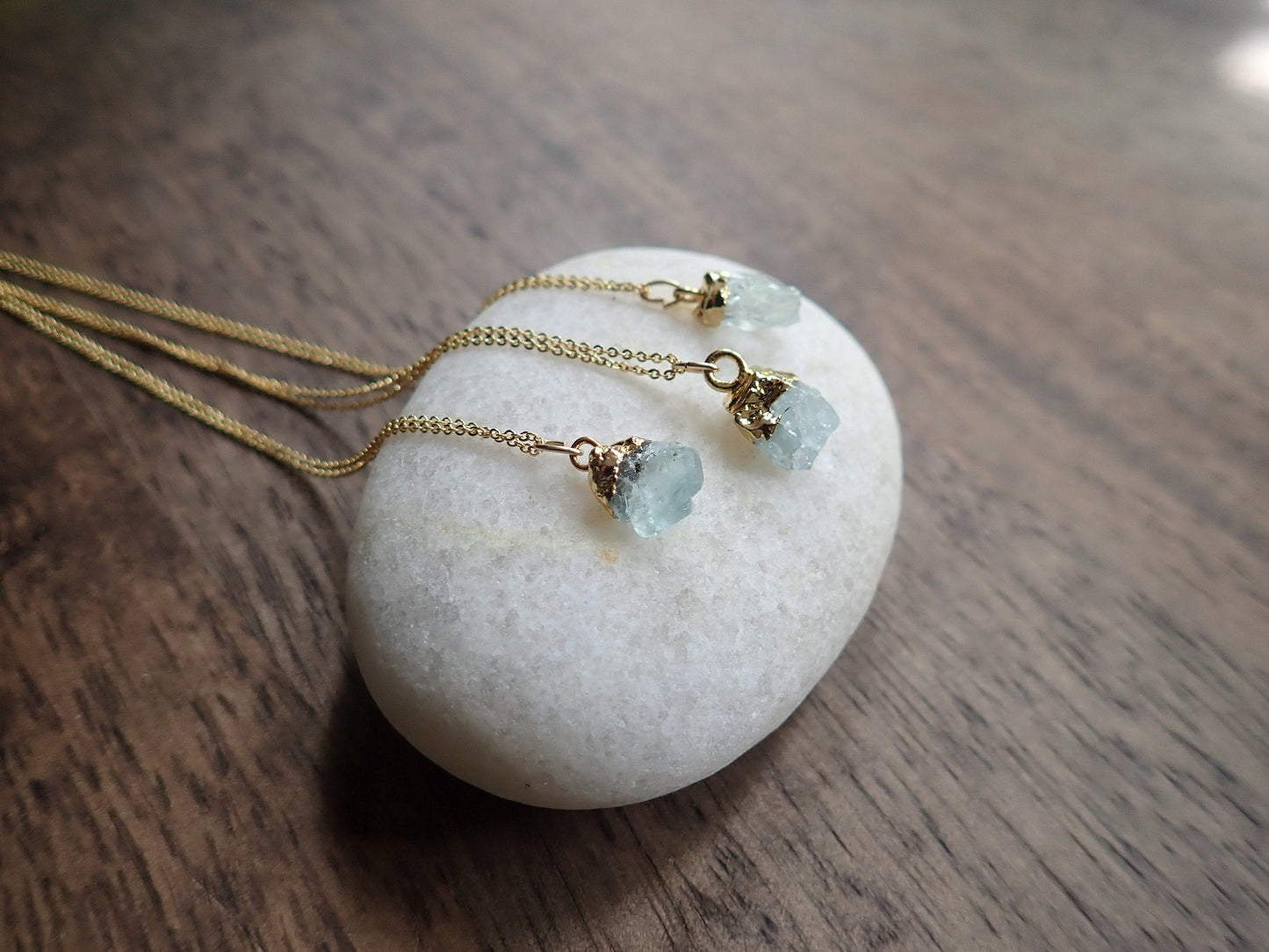 Dainty Aquamarine Pendant Necklace, Raw Crystal Charm Necklace,Natural Aquamarine Jewelry, March Birthstone Gift for Her