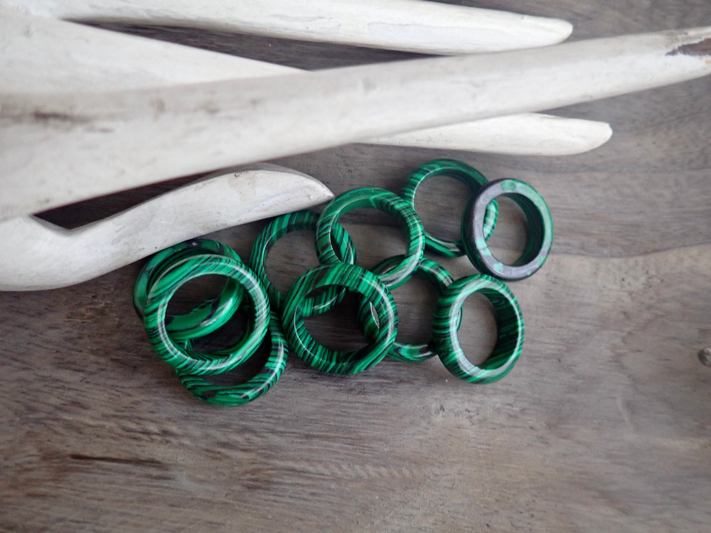 Malachite Solid Gemstone Ring, Stone Band Ring,Malachite Ring,Carved Stone Ring,Green Stone Ring ,Stone Thumb Ring, Stone Ring for Him Gift