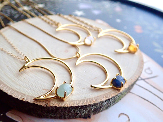La Luna Bella Moon Necklace - Gold Crescent Moon Pendant with Birthstone